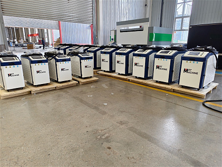 Аппарат ручной лазерной сварки MetMachine MLW-3000С